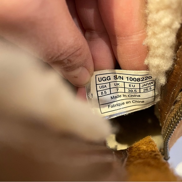 UGG Australia Shearling-Lined Buckle Boots Size 8.5 – Chestnut Suede - Picture 9 of 10